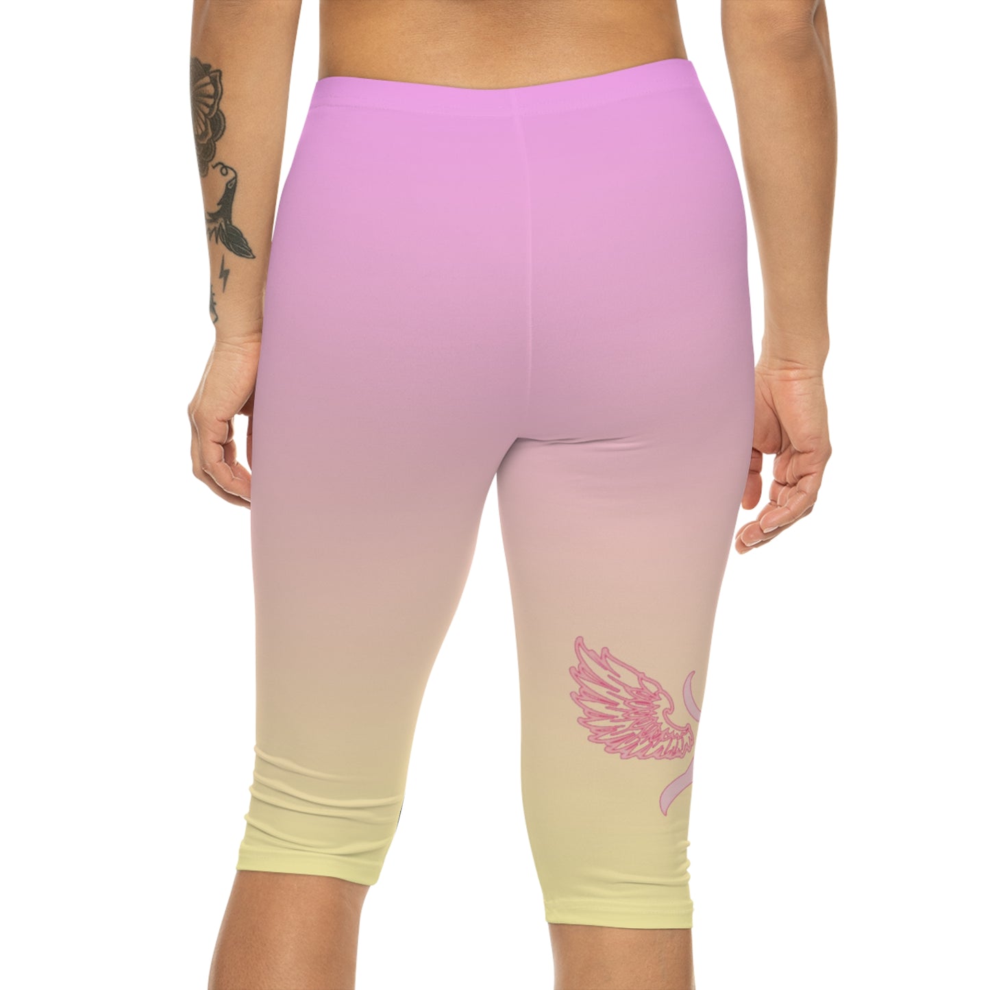 Legendary Strawberry Lemonade Women's Capri Leggings